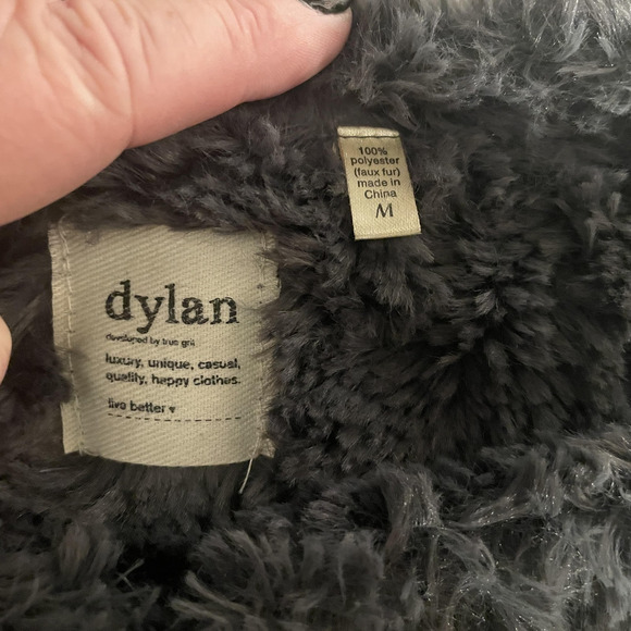 dylan True Grit Vest Women Medium Gray Faux Fur Sherpa Hook Closure Sleeveless - Picture 4 of 10